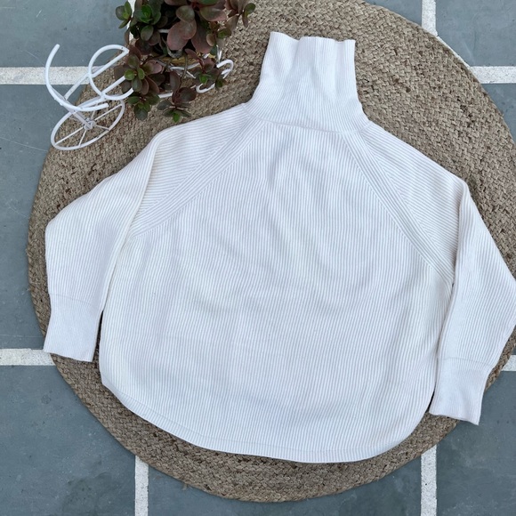 SOLD ❌ NWOT Off White ribbed woollen zipper Jacket cum Sweater - Picture 9 of 9